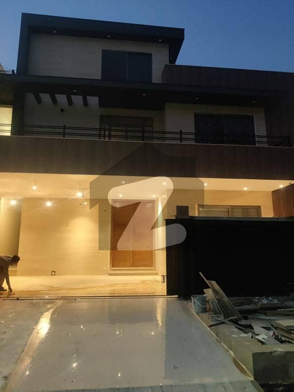 Beautiful Brand New Upper Portion Beautiful Brand New Upper Portion