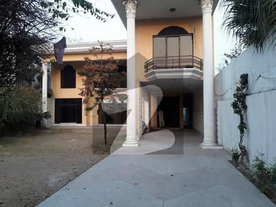 ماڈل ٹاؤن ۔ بلاک جی ماڈل ٹاؤن,لاہور میں 4 کمروں کا 2 کنال مکان 15.0 کروڑ میں برائے فروخت۔