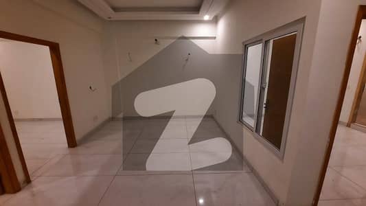 ڈی ایچ اے فیز 8 ڈی ایچ اے ڈیفینس,کراچی میں 3 کمروں کا 5 مرلہ فلیٹ 2.5 کروڑ میں برائے فروخت۔