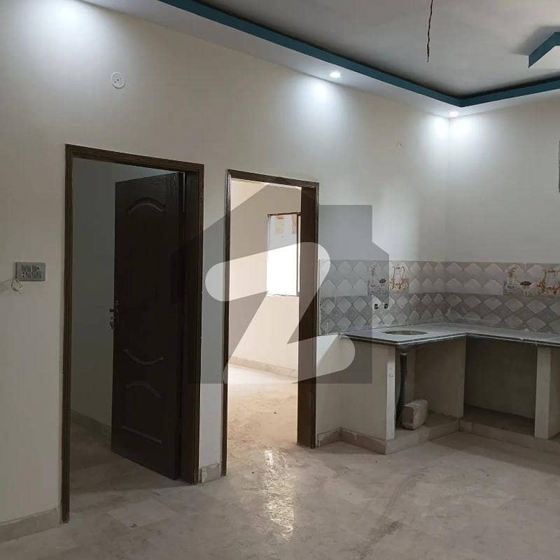 ناظم آباد - بلاک 5سی ناظم آباد,کراچی میں 3 کمروں کا 3 مرلہ بالائی پورشن 62.0 لاکھ میں برائے فروخت۔