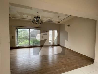 1 Kanal Upper Portion Available For Rent With Separate Entrance In State Life Housing Society