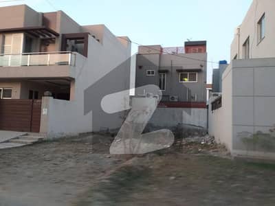 5 MARLA PLOT WITH POSSESSION AVAILABLE FOR SALE IN STATE LIFE HOUSING SOCIETY