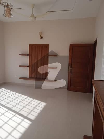 USMAN D ONE KANAL BRAND NEW DESIGNER HOUSE FOR SALE PROPER DOUBLE UNIT