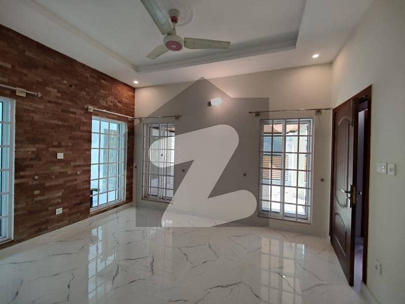 A beautiful and lavish upper portion for rent in phase 7