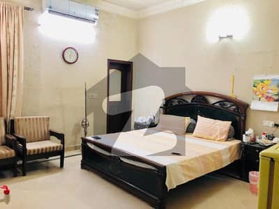 فیصل ٹاؤن لاہور میں 4 کمروں کا 10 مرلہ مکان 4.75 کروڑ میں برائے فروخت۔
