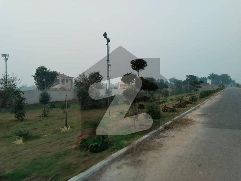 Residential Plot Of 5 Marla Available In LDA City Phase 1 - Block J
