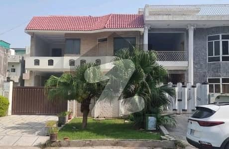 2100 Square Feet House In F-11 For Sale At Good Location