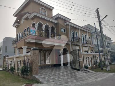 Tariq Garden Lahore 10 Marla Corner House For Sale