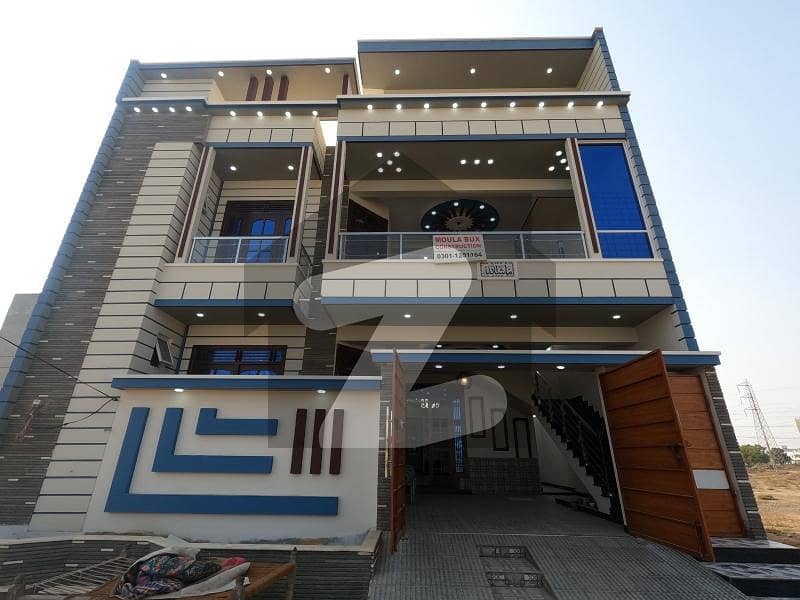 سعدی گارڈن سکیم 33,کراچی میں 6 کمروں کا 10 مرلہ مکان 3.5 کروڑ میں برائے فروخت۔