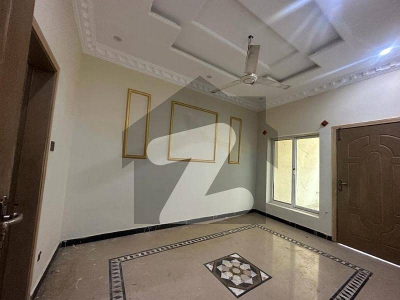 بنی گالہ اسلام آباد میں 2 کمروں کا 5 مرلہ مکان 35.0 ہزار میں کرایہ پر دستیاب ہے۔