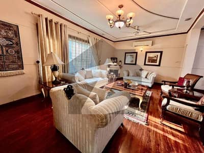 SUPERB LOCATION ELEGENT HOUSE GOLDEN OPPORTUNITY IN DHA WITH ONE CALL DEAL