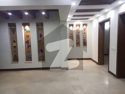 1 Kanal Upper Portion For Rent In West Wood Society