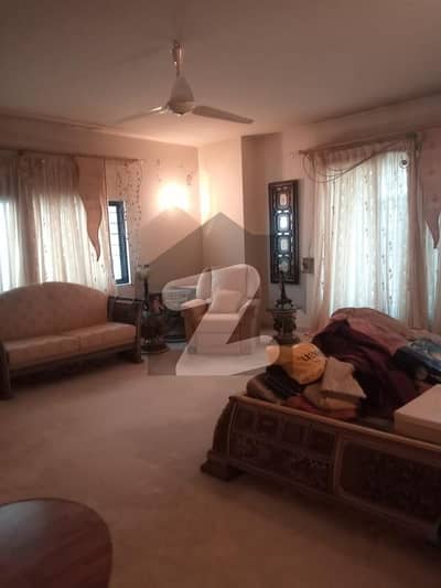 Dha Phase 6, 1000 Yds Renovated Bungalow For Sale