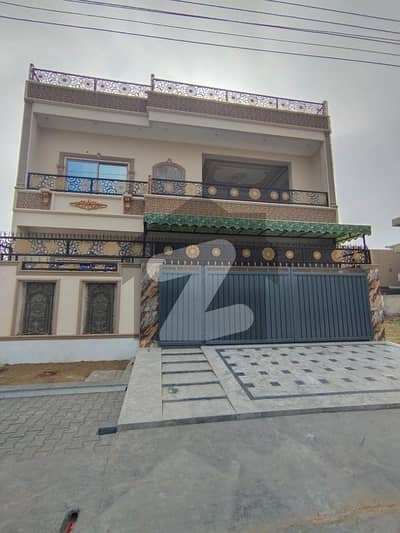 1 Kanal Double Storey Commercial Building Available On Rent