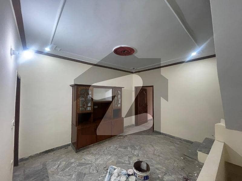 مرغزار آفیسرز کالونی لاہور میں 3 کمروں کا 3 مرلہ مکان 92.0 لاکھ میں برائے فروخت۔