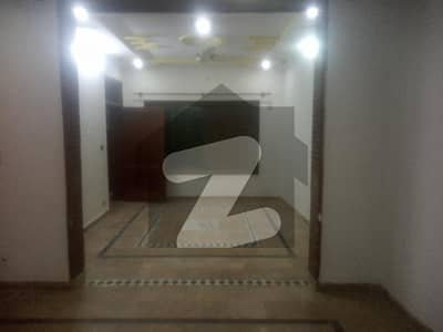 نیو لالہ زار راولپنڈی میں 2 کمروں کا 5 مرلہ مکان 28.0 ہزار میں کرایہ پر دستیاب ہے۔