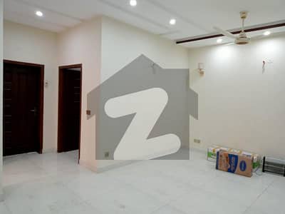 Upper Portion of 10 Marla Facing Park House Available For Rent In Johar Block Sector E Bahria Town