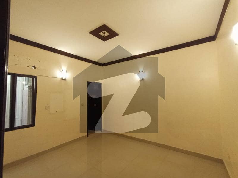 ڈی ایچ اے فیز 7 ایکسٹینشن ڈی ایچ اے ڈیفینس,کراچی میں 4 کمروں کا 5 مرلہ مکان 1.5 لاکھ میں کرایہ پر دستیاب ہے۔