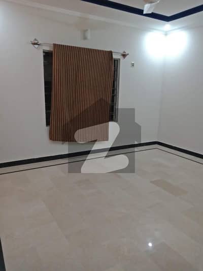 30x60 3 Unit House For Rent In E11/2