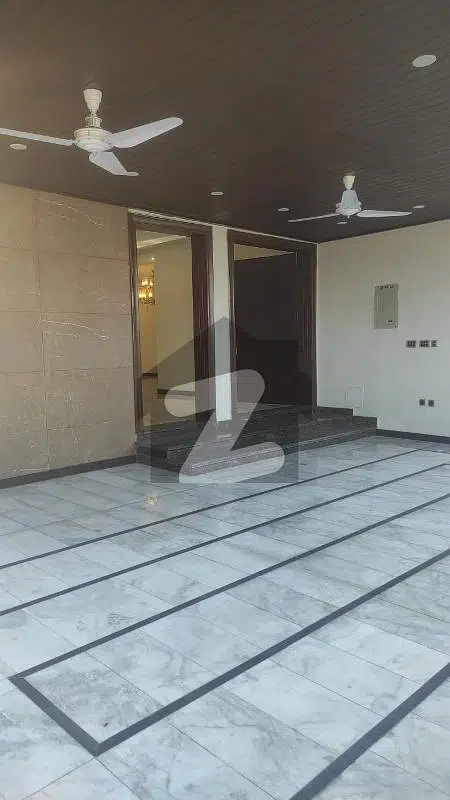 150 ft. Wide Road Jinnah Boulevard Sun Facing Designer Kanal Villa for Sale in Topcity-1 Block-A, A+++ Construction
