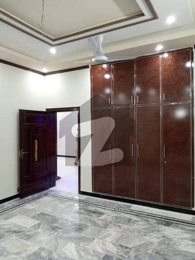zone 3 10marla Luxury House available for Rent