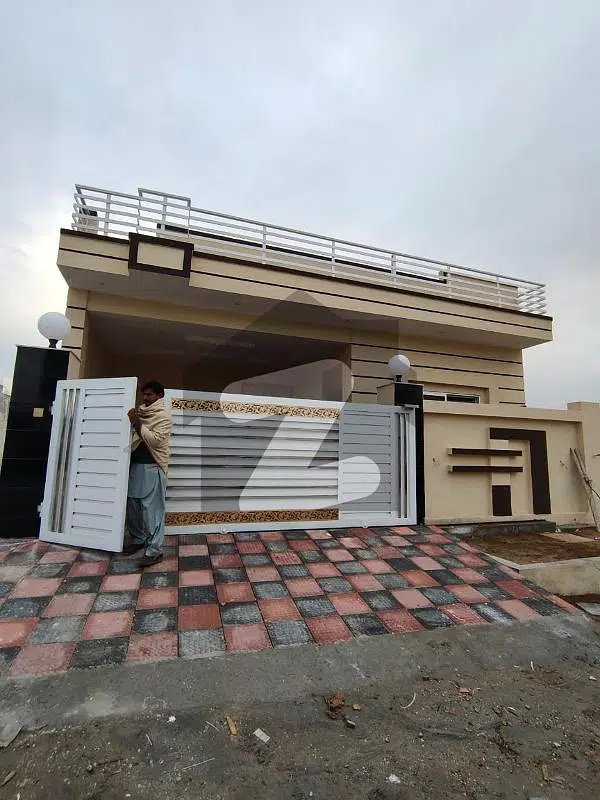 7 Marla Newly constructed Elegant and modern style Single story house