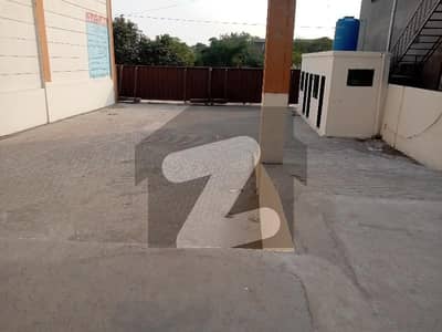 8 Kanal Warehouse Available For Rent