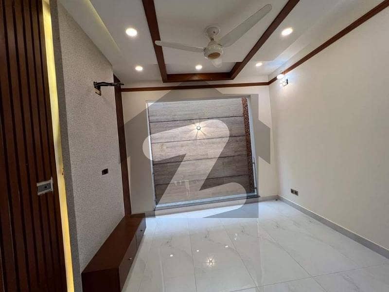 2 Bed Lounge For Sale Brand New Flat