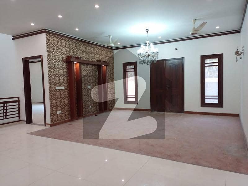 Like Brand New 1000 Square Yards Bungalow For Rent