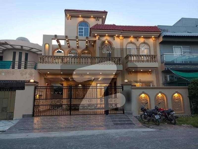 10 Marla Brand New House For Sale Available In UET Housing Society Lahore