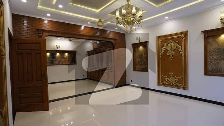 جی ۔ 13 اسلام آباد میں 7 کمروں کا 1 کنال مکان 16.0 کروڑ میں برائے فروخت۔