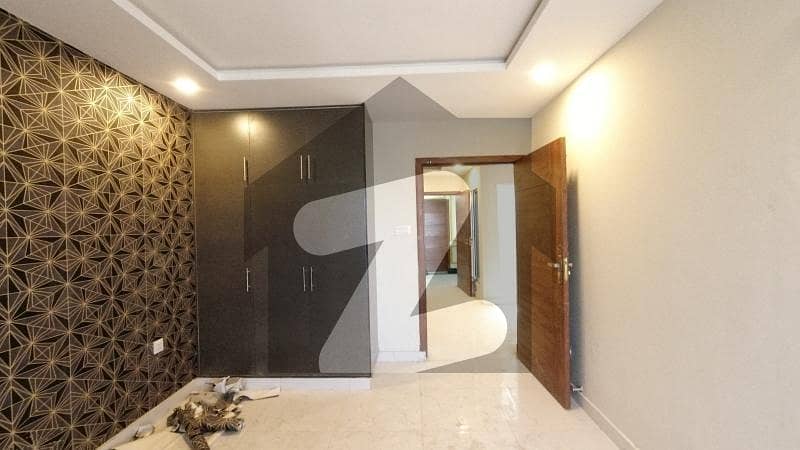 Flat 865 Square Feet For sale In Faisal Town Phase 1 - Block A