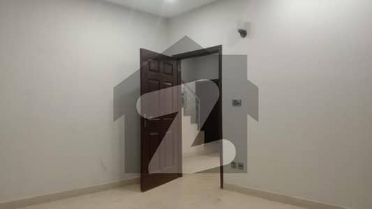 10 marla uper portion for rent in nargis block bahria town Lahore