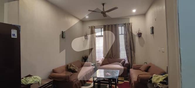 جوہر ٹاؤن فیز 1 جوہر ٹاؤن,لاہور میں 4 کمروں کا 5 مرلہ مکان 1.95 کروڑ میں برائے فروخت۔