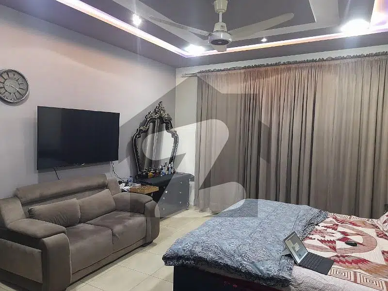 1 Kanal Brand New Furnished Villa At Attractive Location