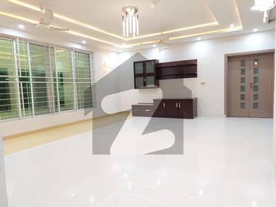 1 Kanal House For Sale Main 60 Feet Road H1 Block Johar Town