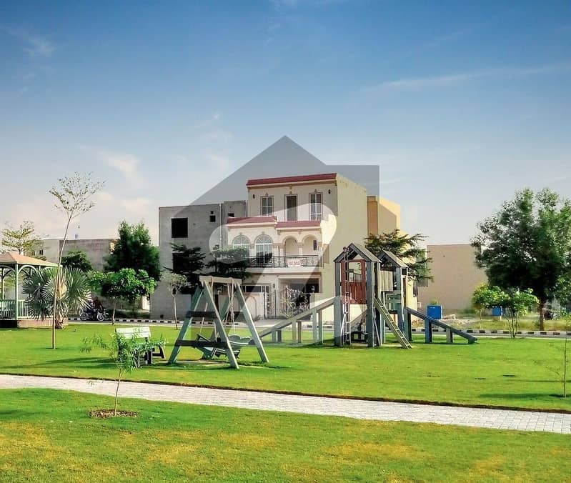 لیک سٹی ۔ سیکٹر بی لیک سٹی,رائیونڈ روڈ,لاہور میں 5 مرلہ رہائشی پلاٹ 1.2 کروڑ میں برائے فروخت۔