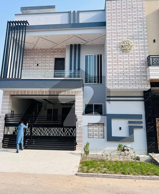 Model City Society Boundary Wall Canal Road Faisalabad 4m 2s Brand New Double Storey House For Sale