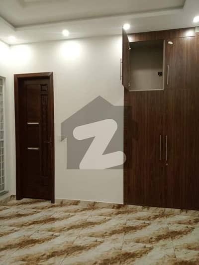 10 Marla Lower Portion For Rent In Paragon City Lahore