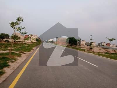 پارک ویو سٹی ۔ اوورسیز بلاک پارک ویو سٹی,لاہور میں 5 مرلہ رہائشی پلاٹ 42.0 لاکھ میں برائے فروخت۔