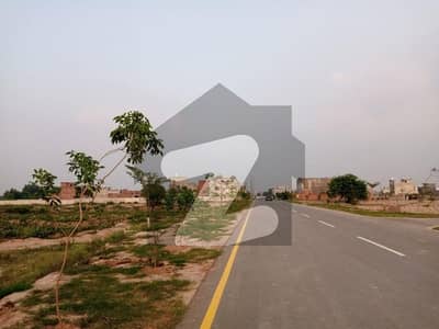 Prime Location 5 Marla Overseas Block Plot For Sale In Park View City Lahore