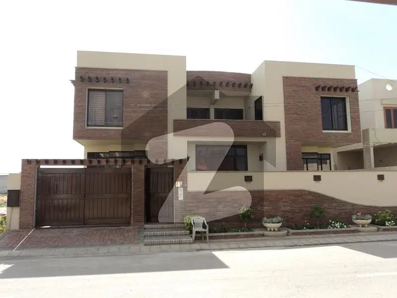 DHA 500 Yard Two Unit Unique Planning Slightly Used Bungalow For Sale