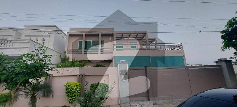 1 Kanal Beautiful House Available For Sale In Wapda Town Phase 1 E Block