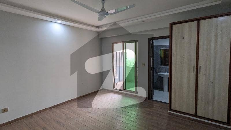 One Bed Apartment For Rent Time Square Purely Residential Apartments