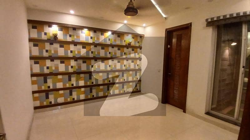 10 Marla Full House With Gas For Rent In Sector C Bahria Town Lahore