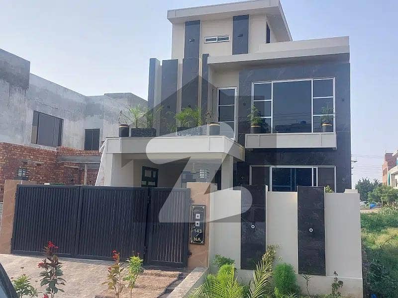 10 Marla Luxury Modern House For Rent in Bankers Cooperative Society Bedian Road Lahore near PKLI