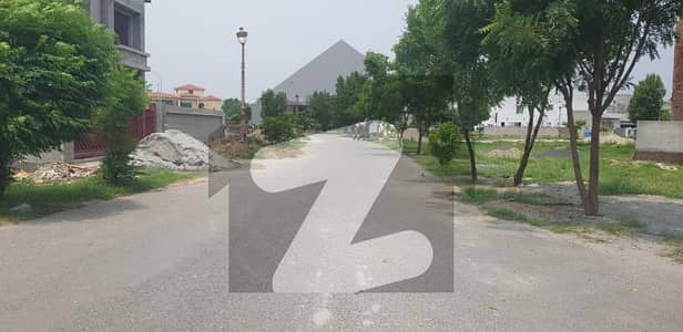 5 Marla Plot For Sale On Cheap Prices In Lake City Sector M7 Block C1