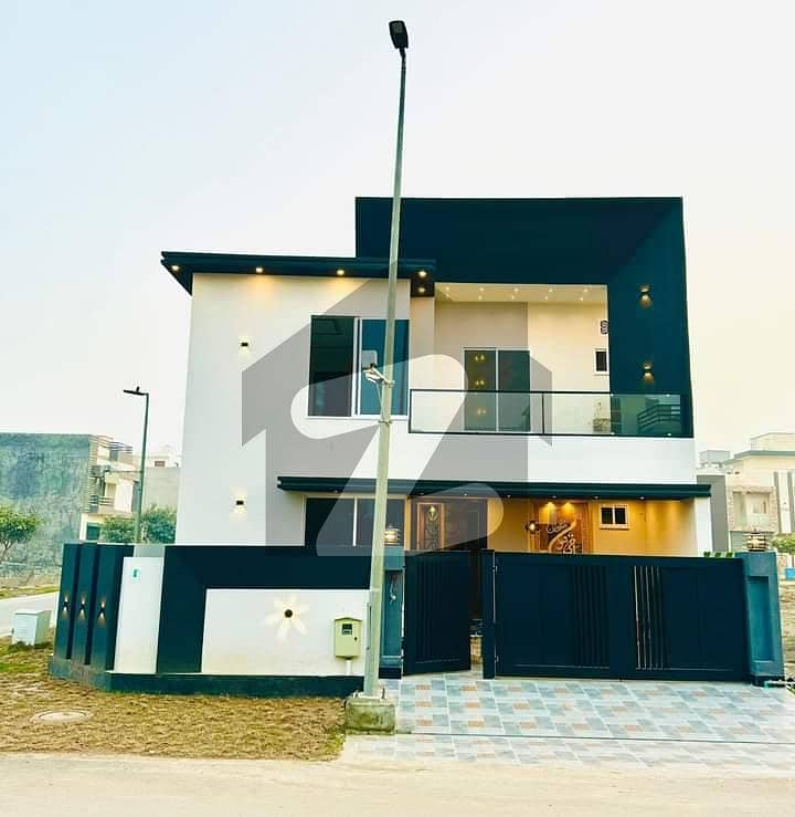 10 Marla Double Storey Beautiful Luxurious House For Sale In Royale Orchard 10 Marla Double Storey Beautiful Luxurious House For Sale In Royale Orchard