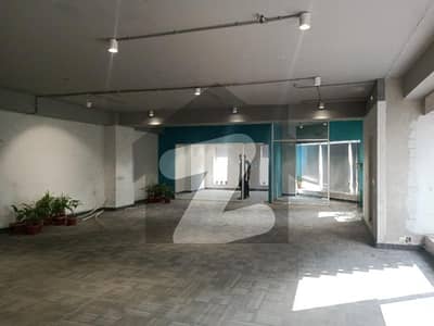 3000 SQFTS OFFICE AVAILABLE FOR RENT