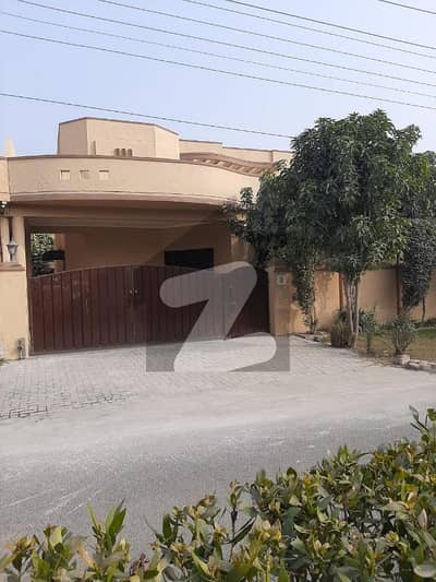 عسکری 10 - سیکٹر ڈی عسکری 10,عسکری,لاہور میں 5 کمروں کا 1 کنال مکان 8.6 کروڑ میں برائے فروخت۔